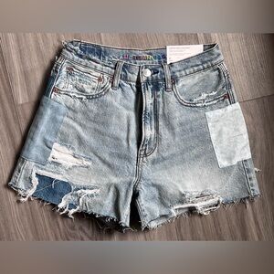 AE Highest Rise 90s Boyfriend Pride Short, Patchwork, Embroidered, Size 2